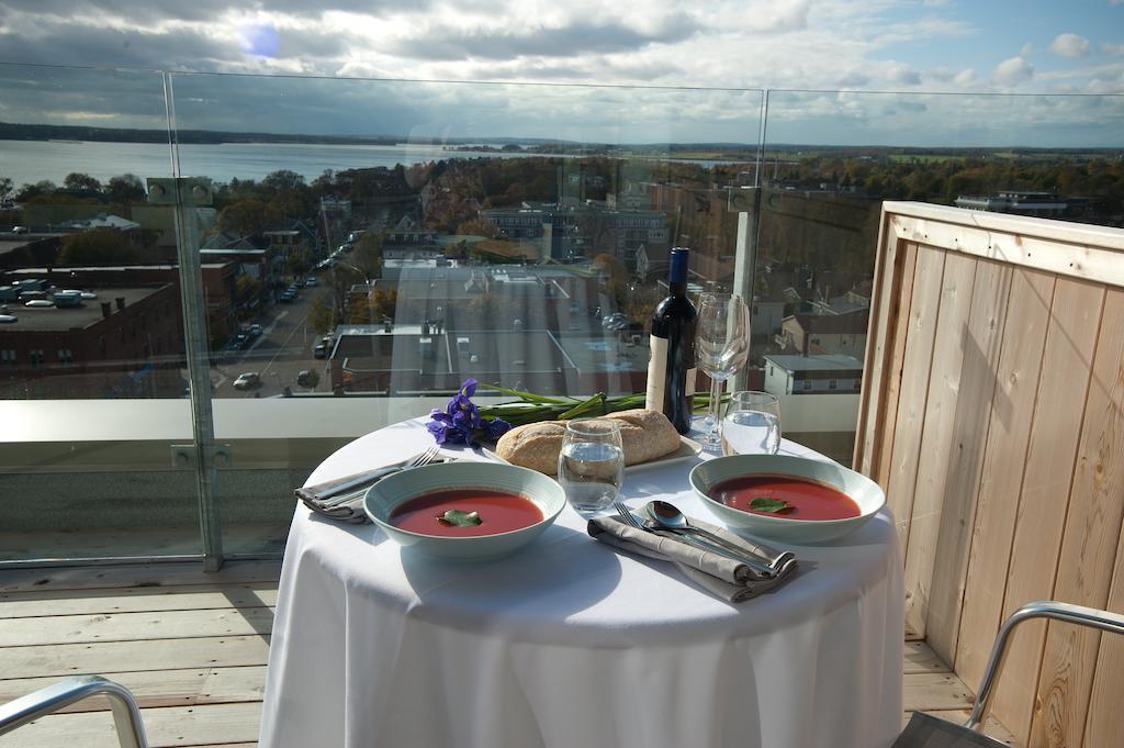 The Holman Grand Hotel Шарлъттаун Екстериор снимка